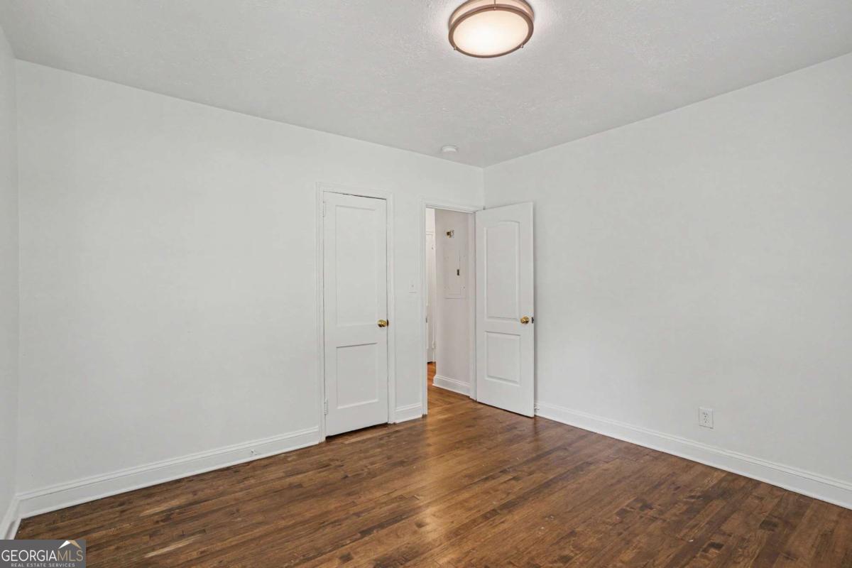 2767 Joyce Avenue Property Photo 16