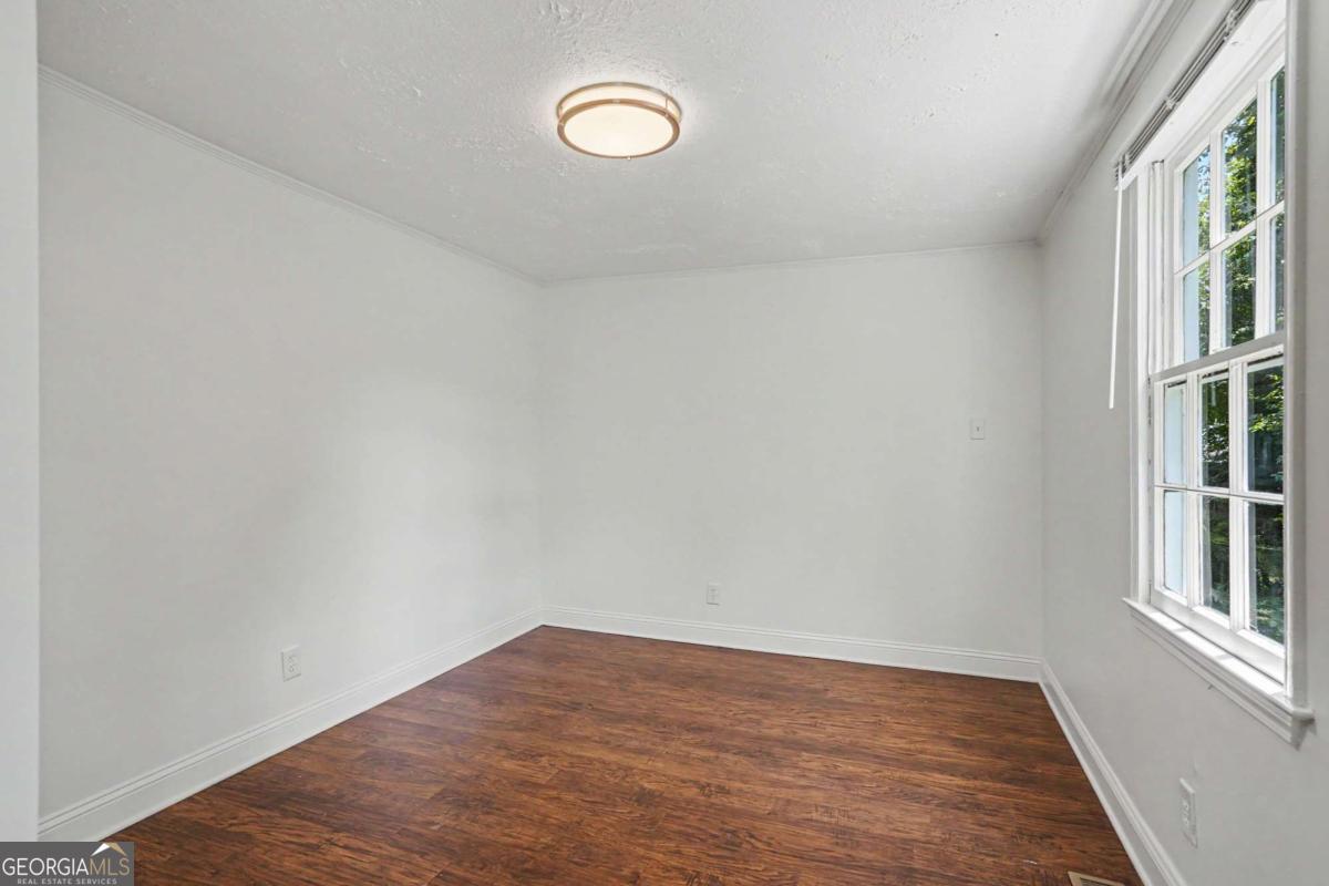 2767 Joyce Avenue Property Photo 17