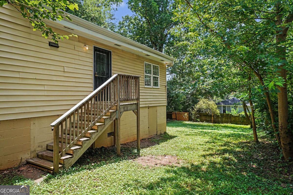 2767 Joyce Avenue Property Photo 23