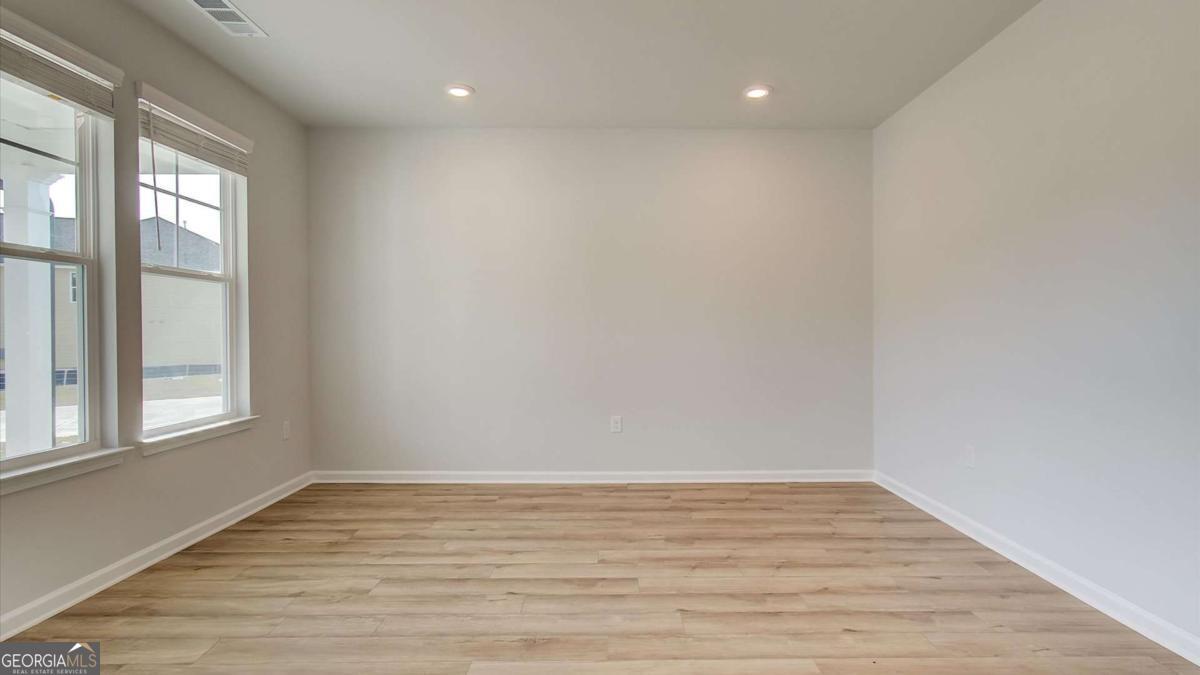 3603 Woody Way Property Photo 3
