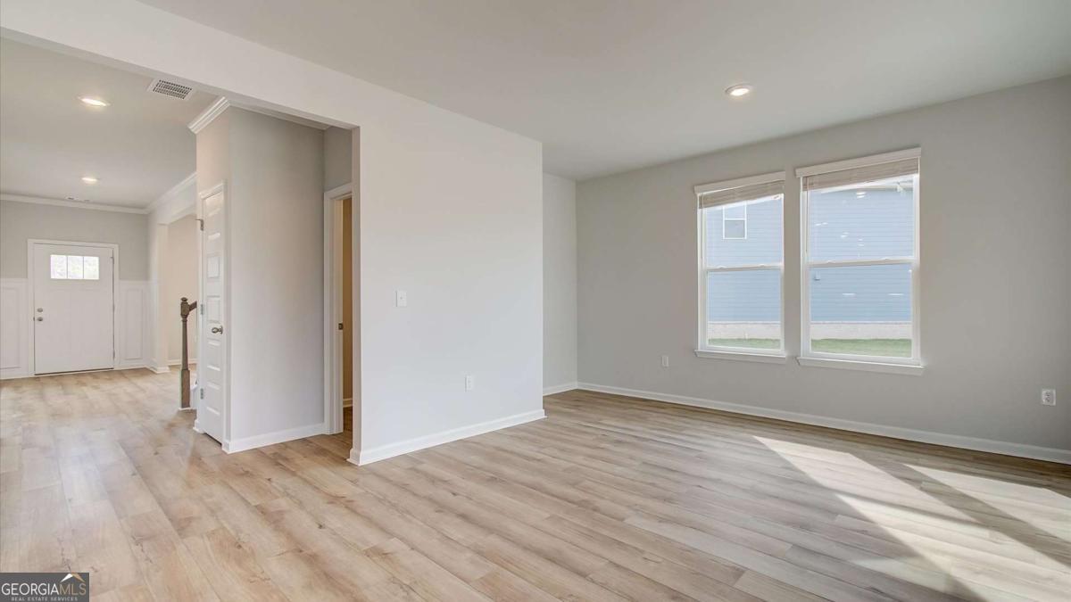 3603 Woody Way Property Photo 6
