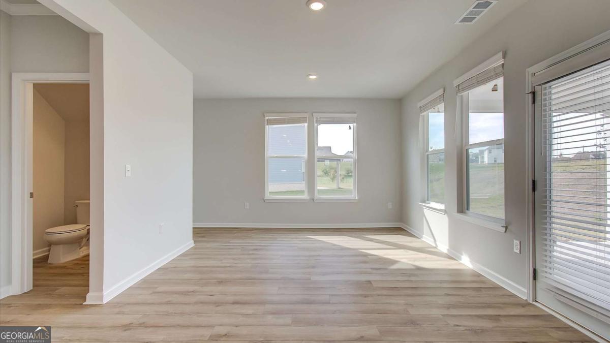 3603 Woody Way Property Photo 7