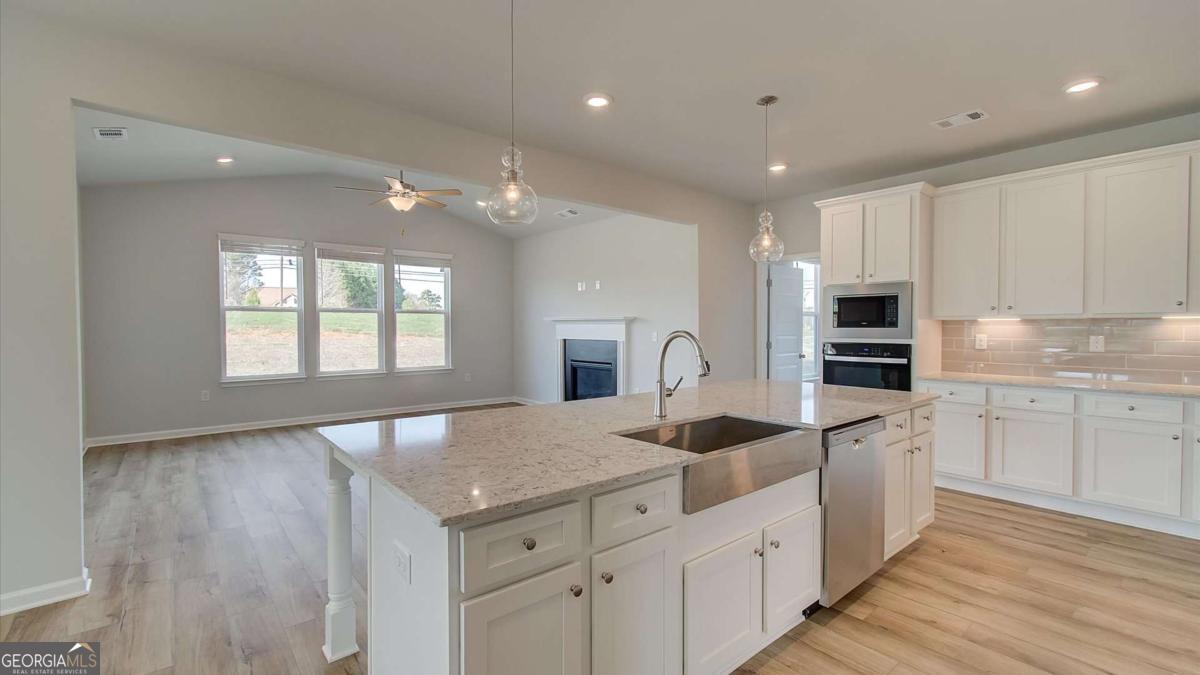 3603 Woody Way Property Photo 15