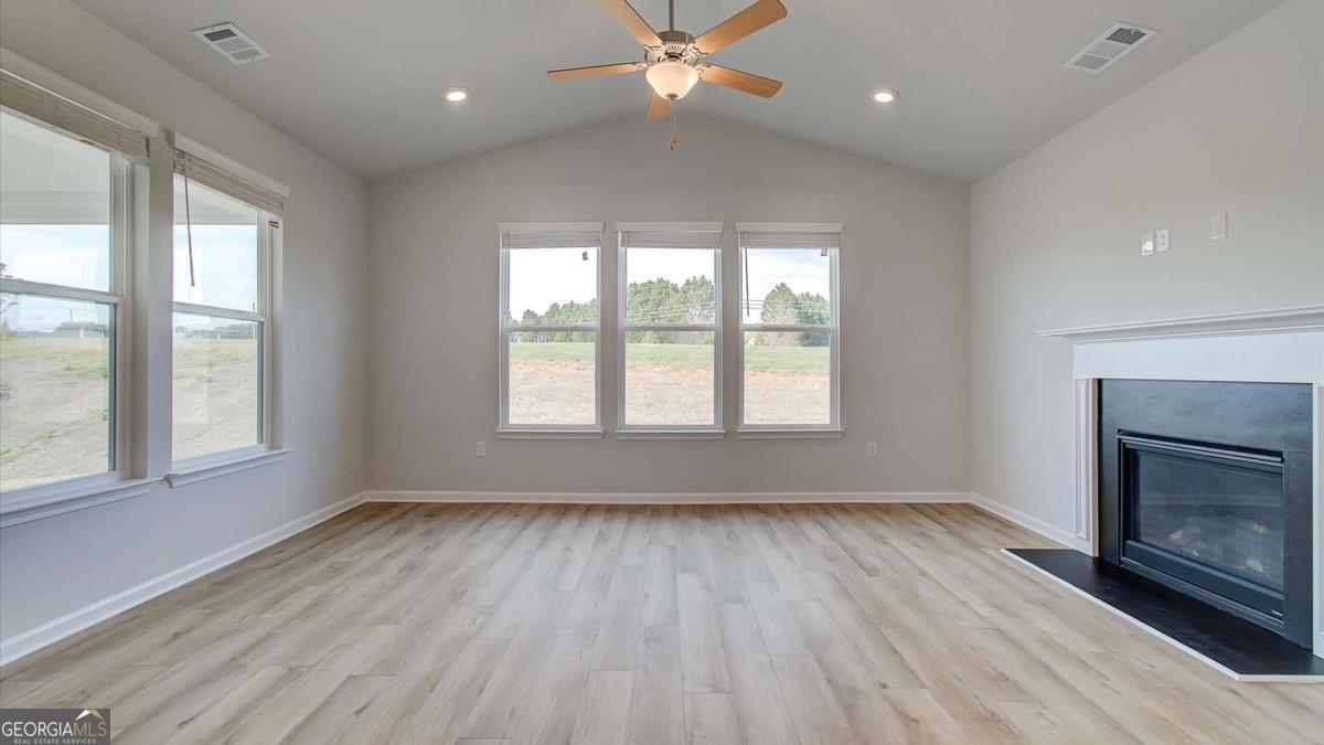 3603 Woody Way Property Photo 16