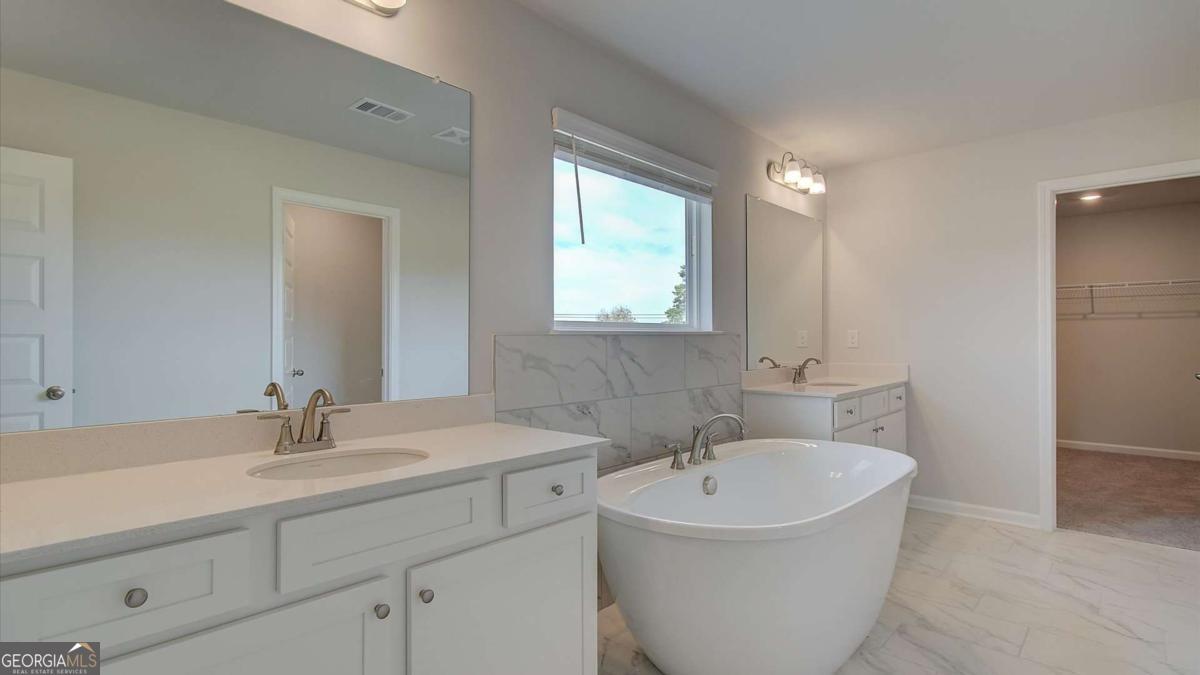 3603 Woody Way Property Photo 27