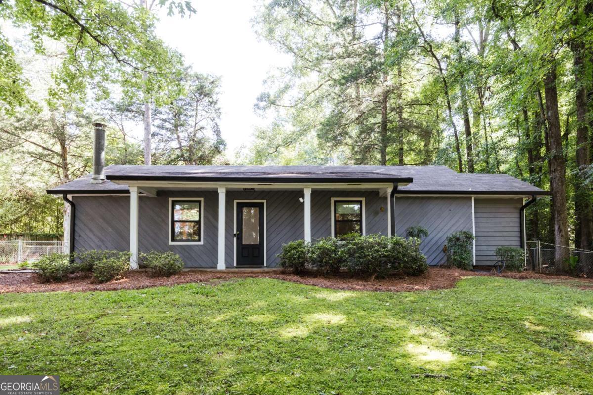 640 Tallassee Road Property Photo 2
