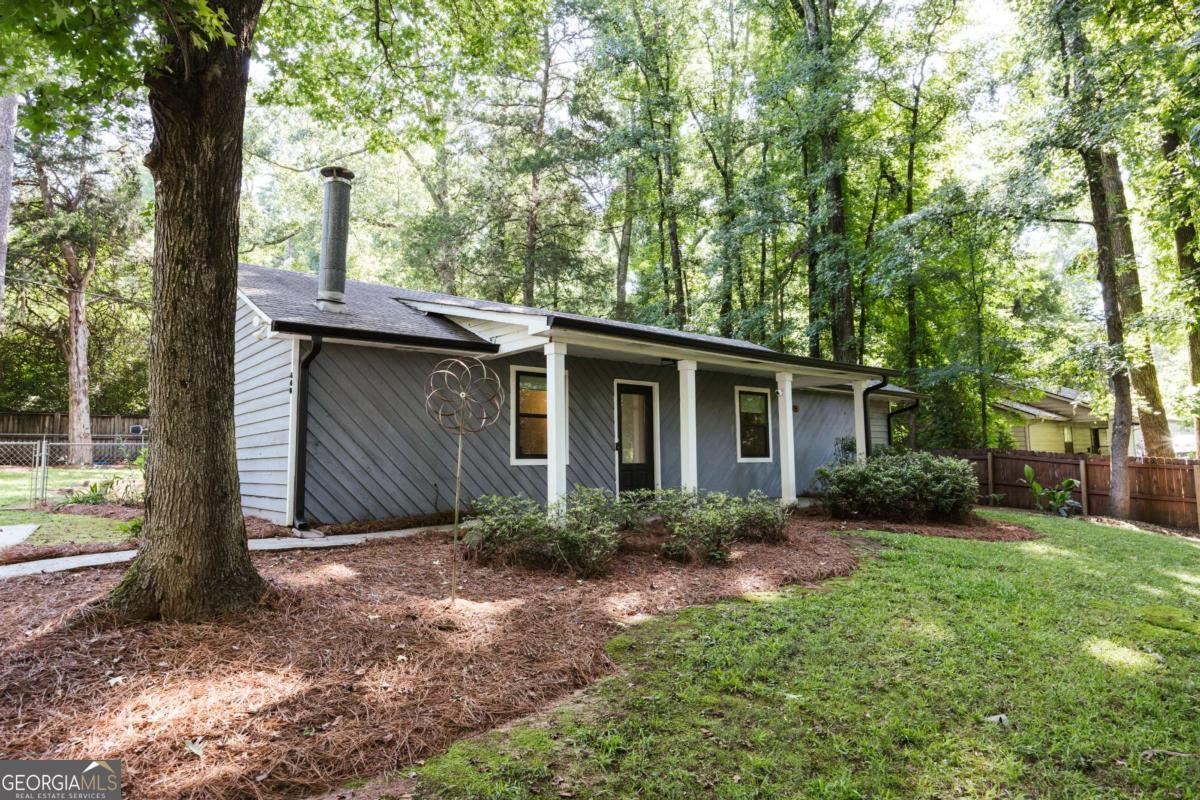 640 Tallassee Road Property Photo 5