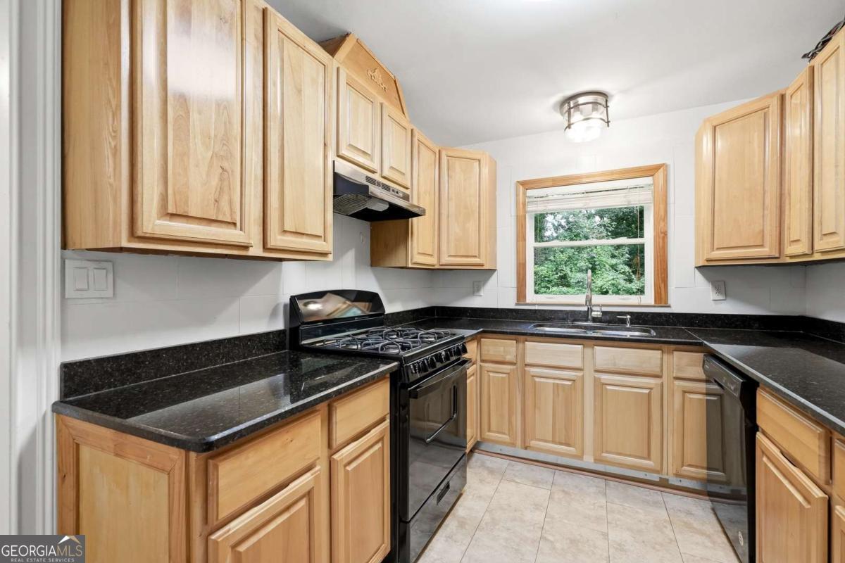 1639 Terry Mill Road Se Property Photo 10