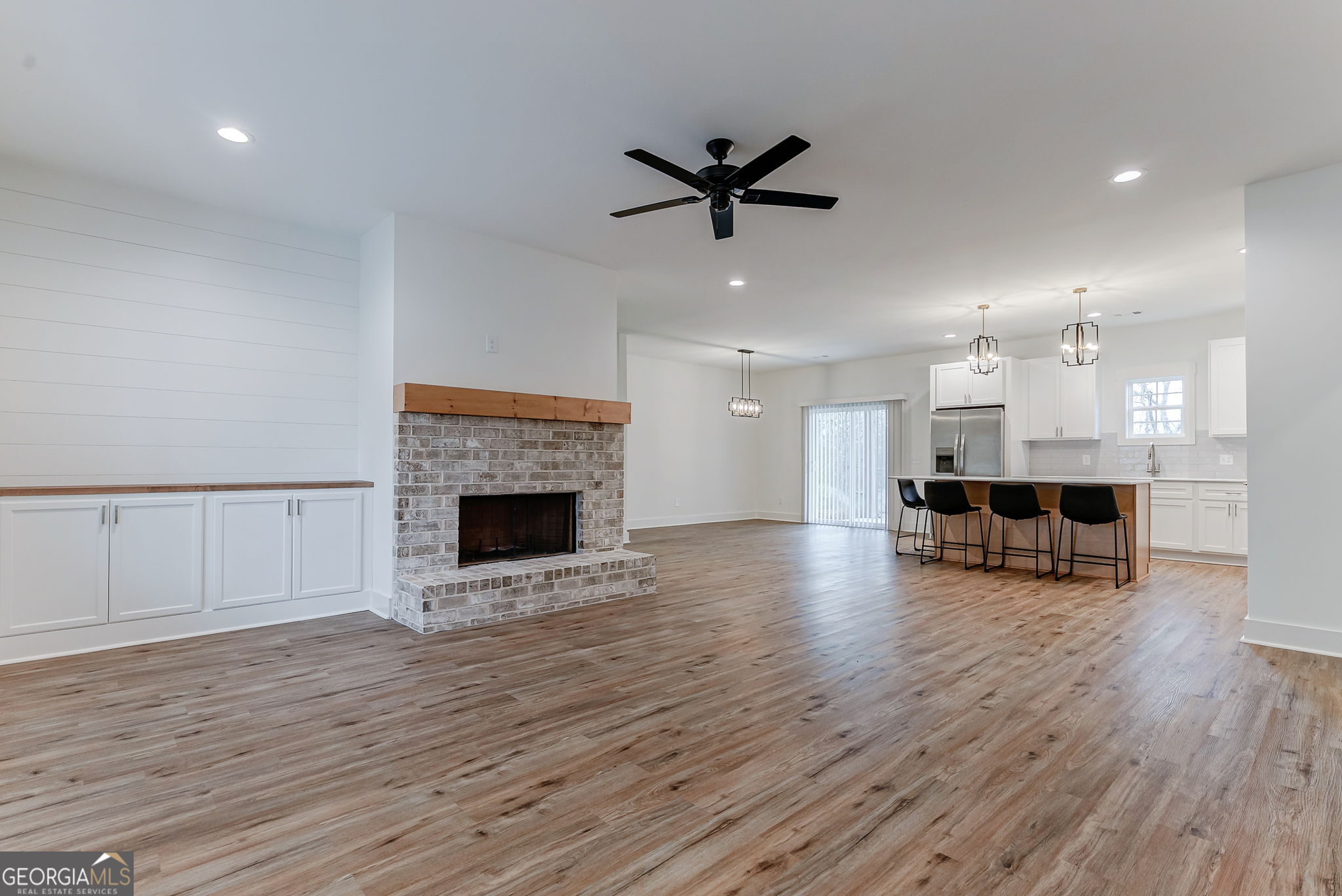 552 Clayton Street Property Photo 2