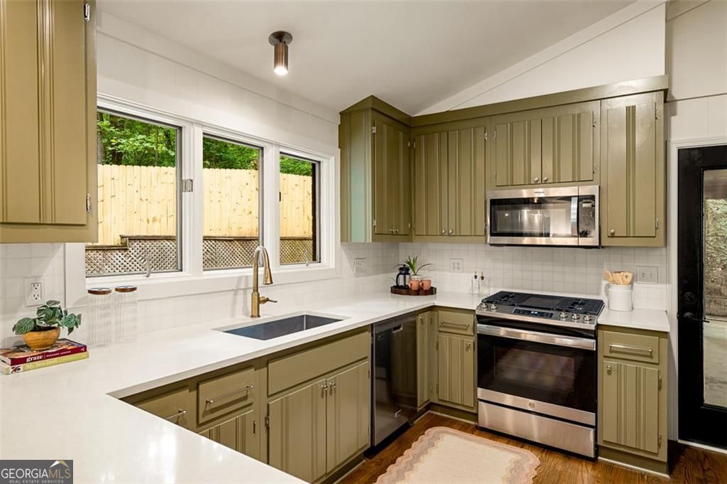 922 Barton Woods Road Ne Property Photo 45