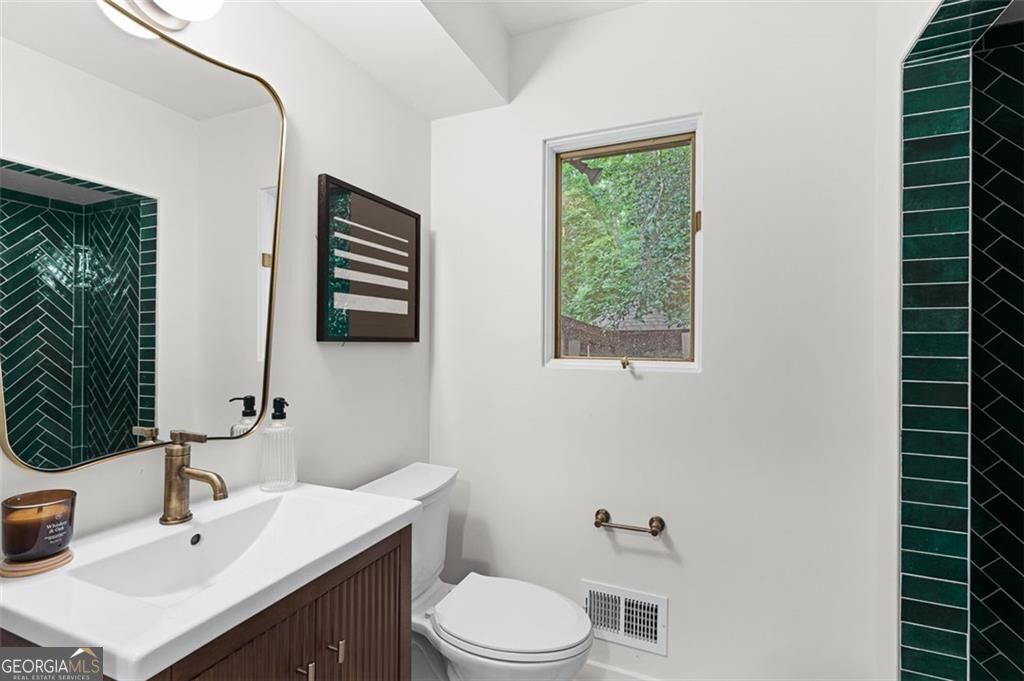 922 Barton Woods Road Ne Property Photo 49