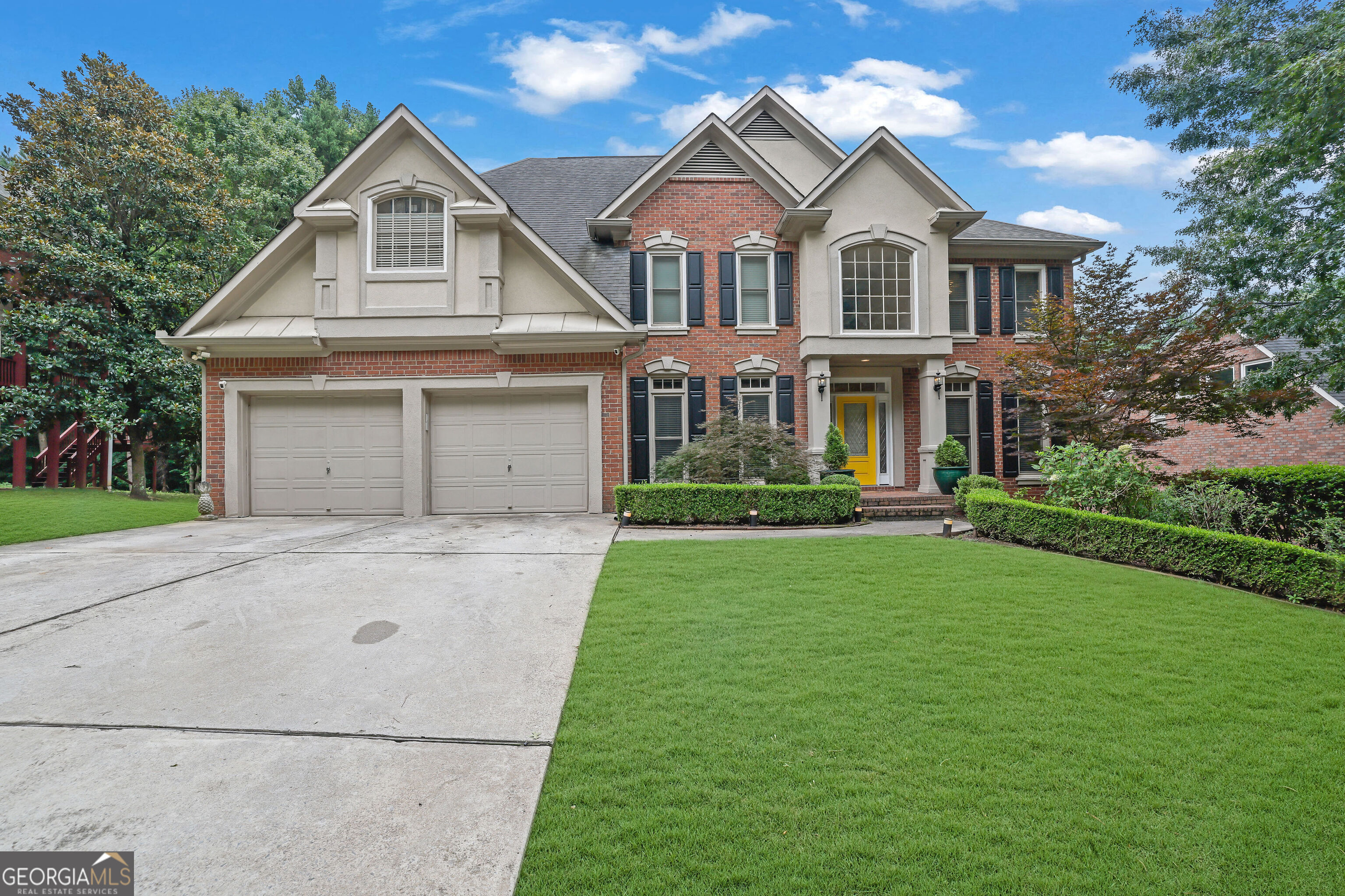 4294 Balmoral Glen Drive Property Photo 1