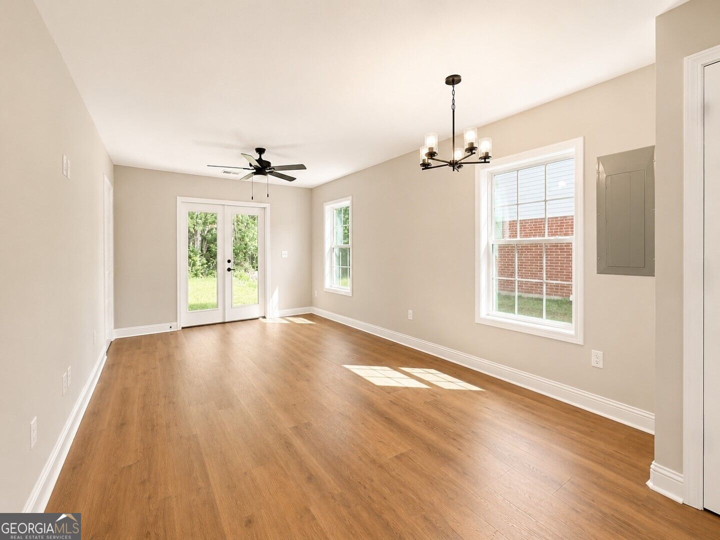 419 Madison Avenue Property Photo 11