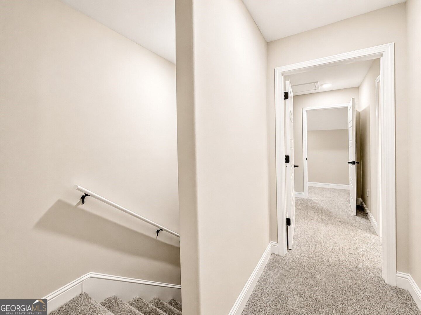 419 Madison Avenue Property Photo 25