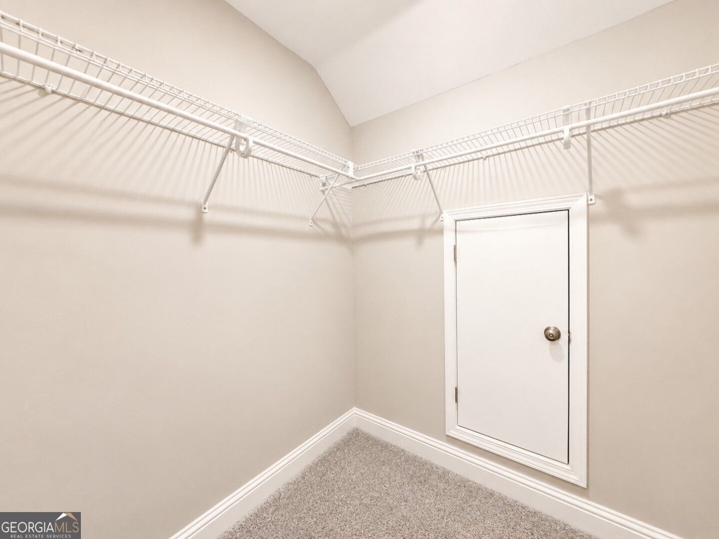 419 Madison Avenue Property Photo 32
