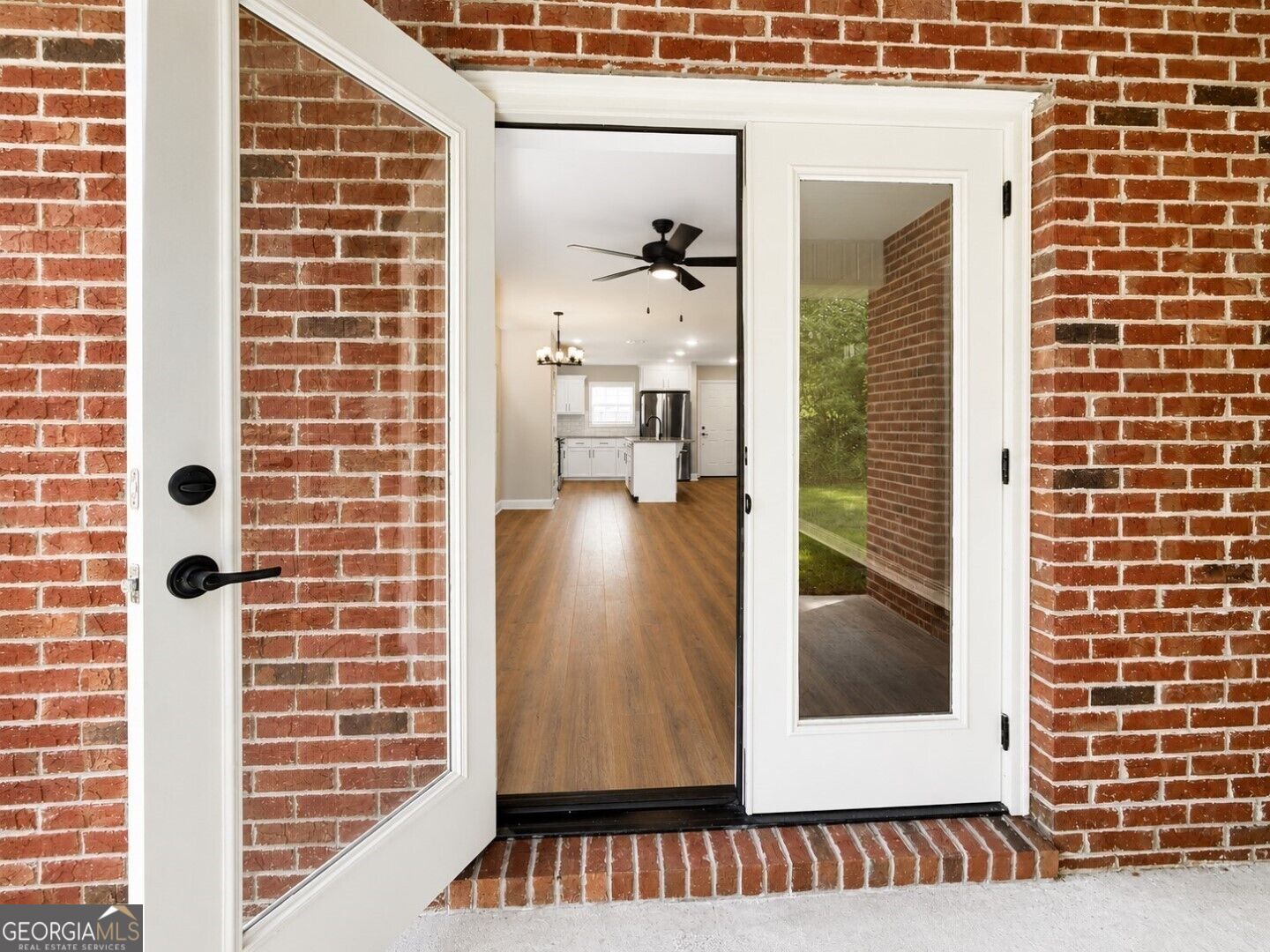 419 Madison Avenue Property Photo 34