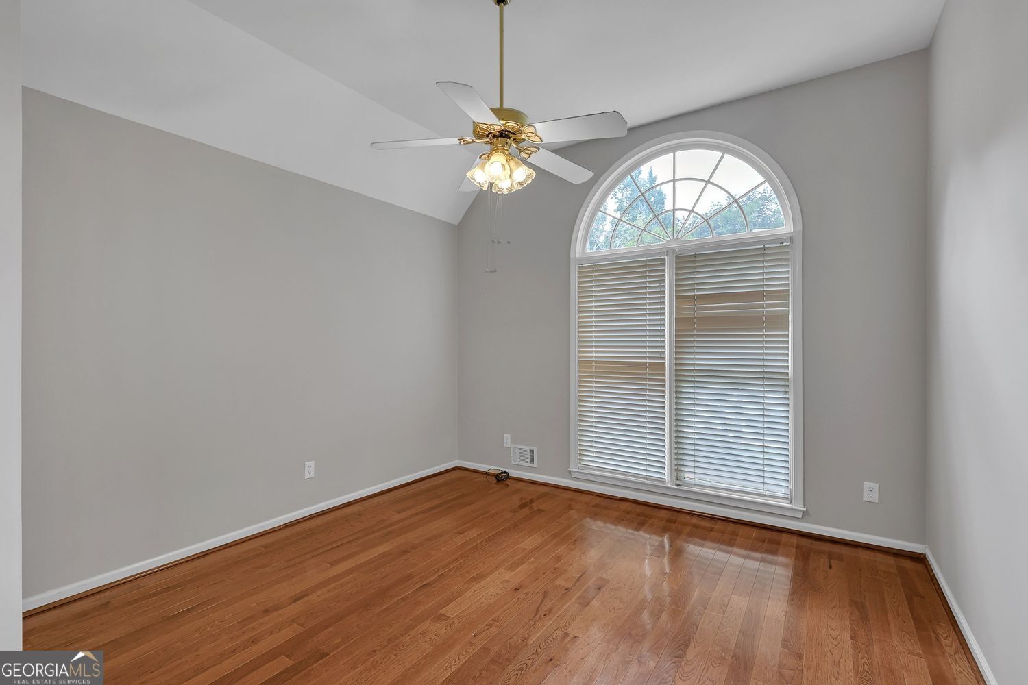 175 Pinevale Court Property Photo 32