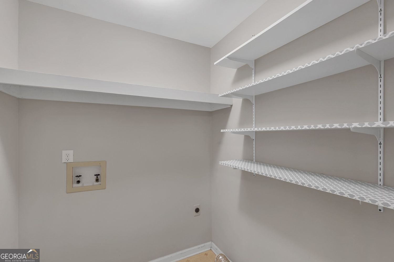 175 Pinevale Court Property Photo 34