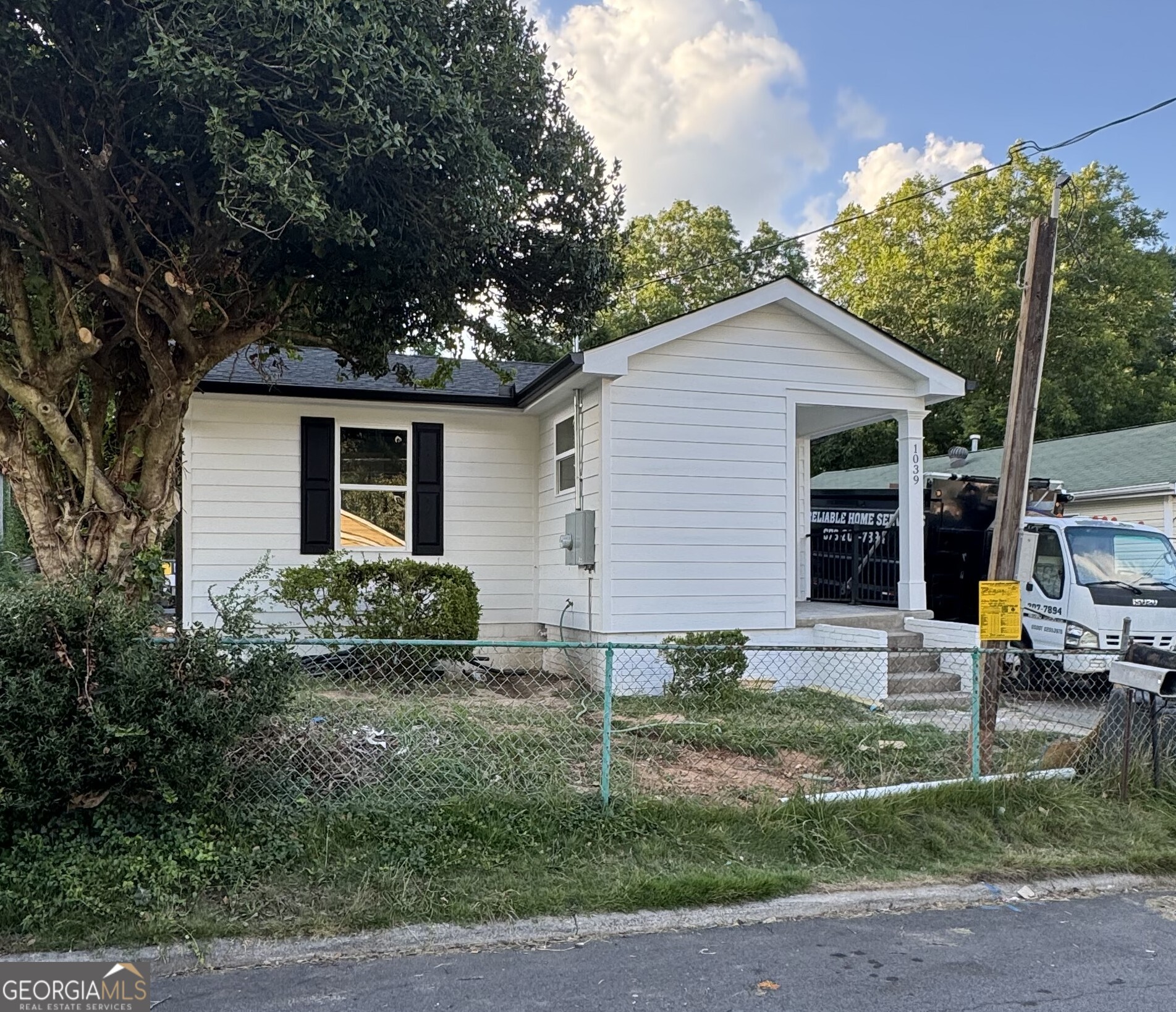 1039 Mill Street Se Property Photo 1