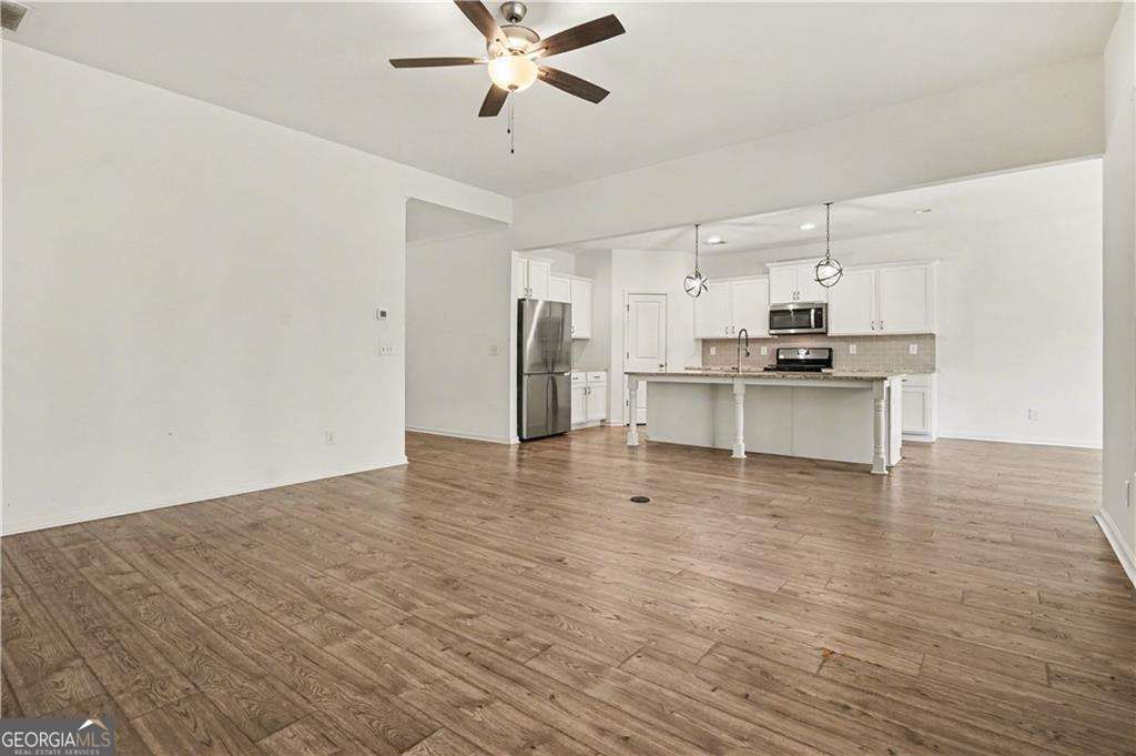 2304 Margaux Court Property Photo 6