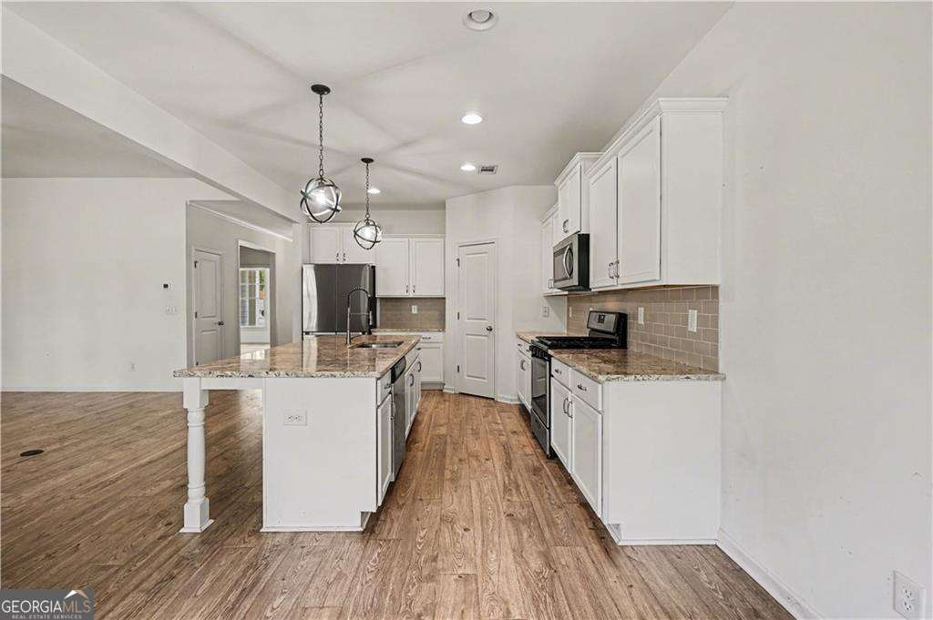2304 Margaux Court Property Photo 8