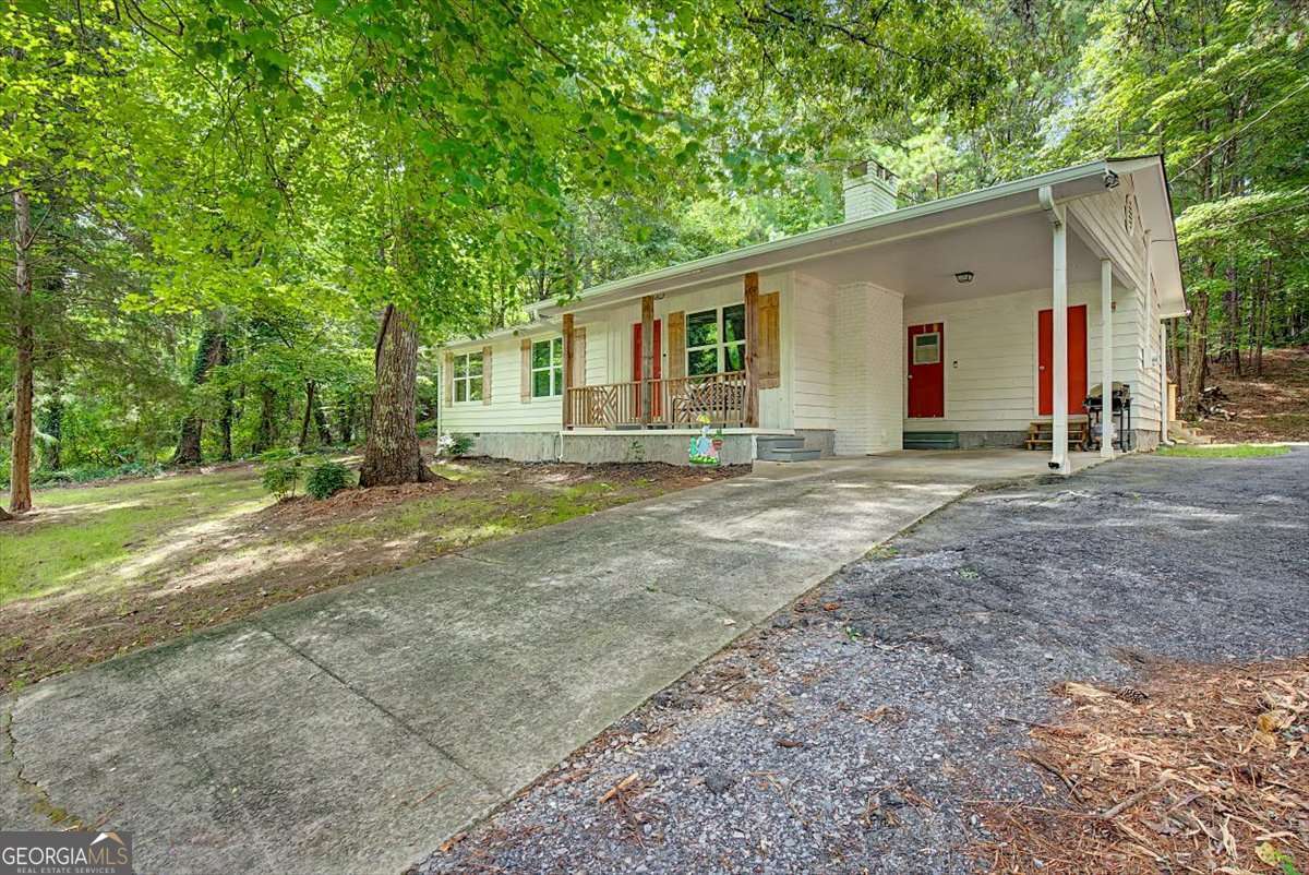 147 Reynolds Bridge Road Property Photo 1