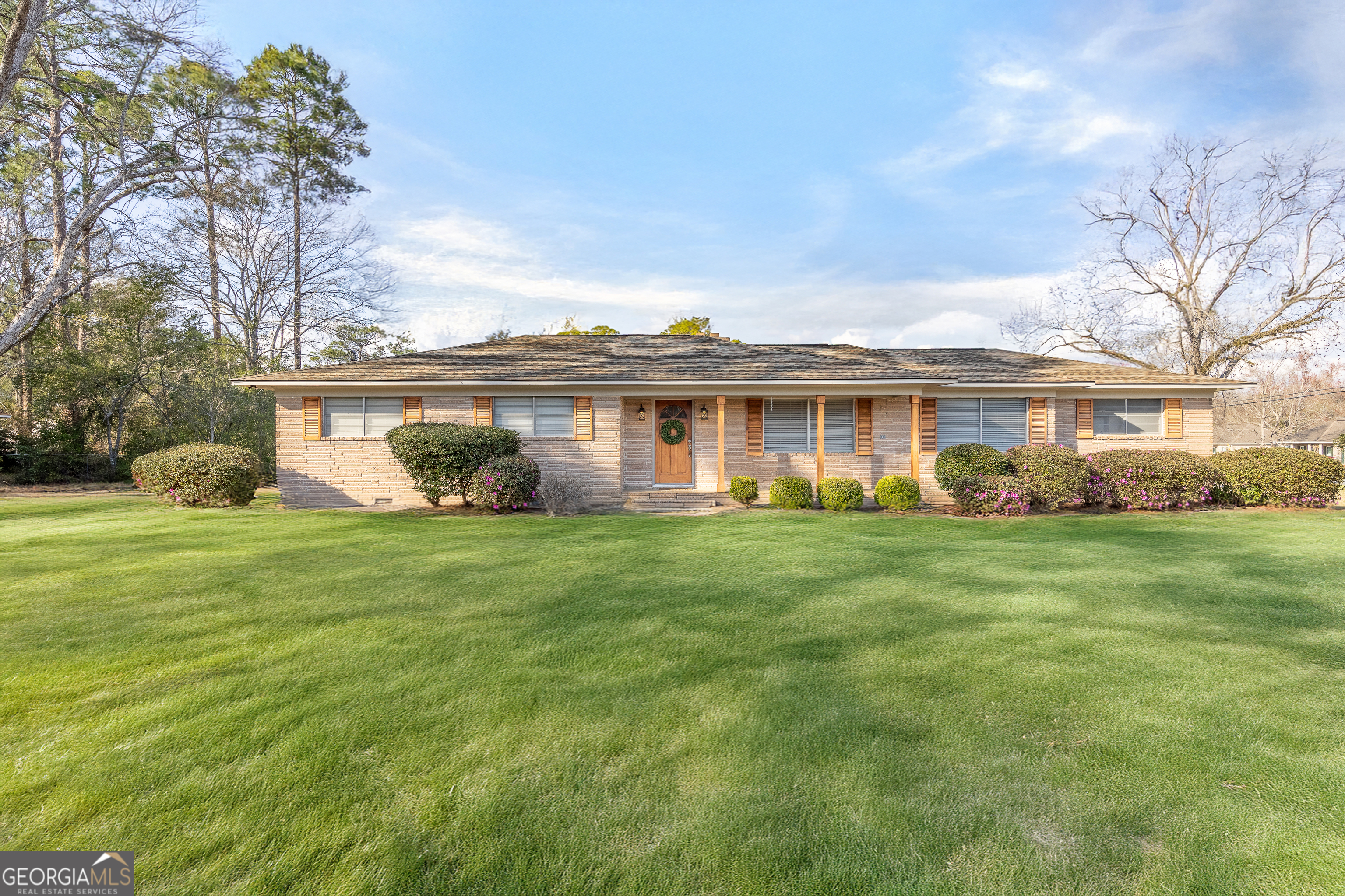 523 Pitt Moore Road Property Photo 1