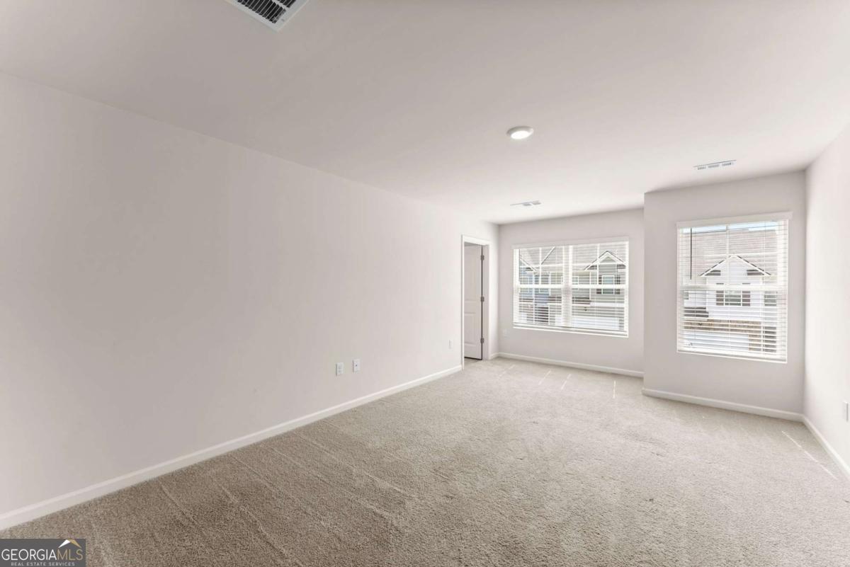 300 Stoneybrook Court Property Photo 17