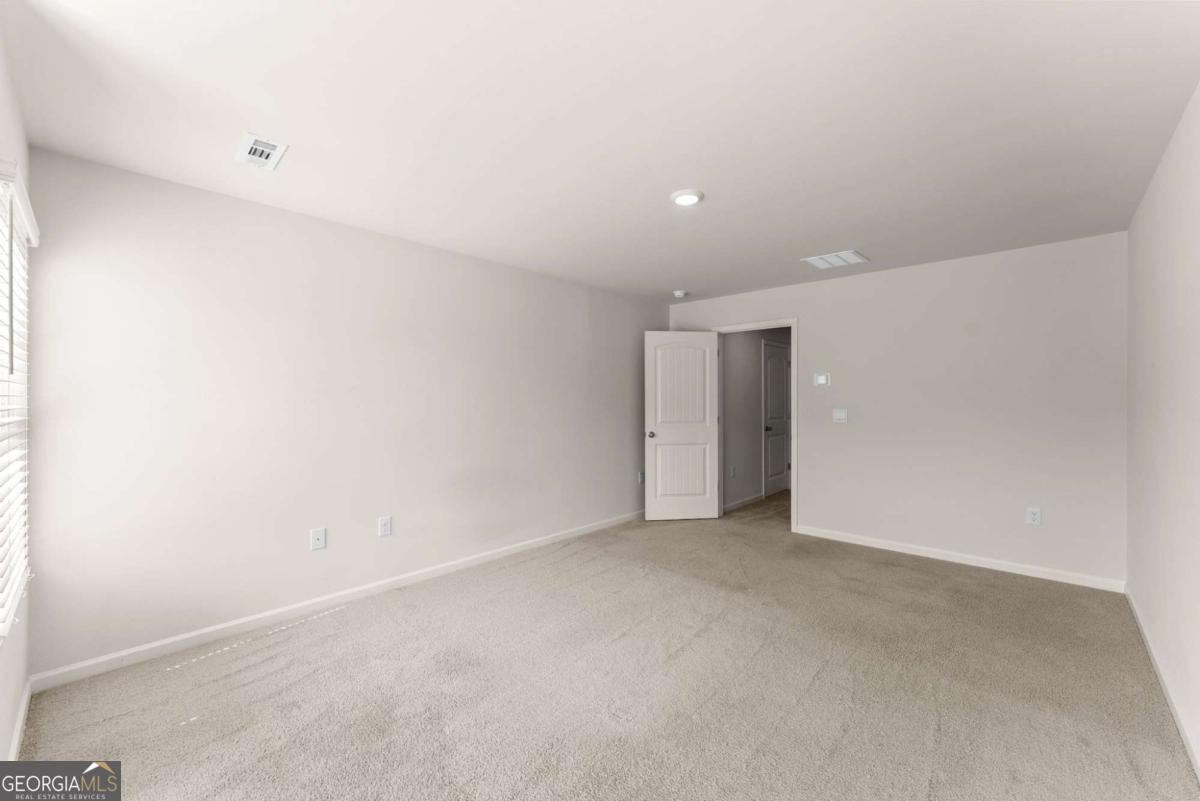 300 Stoneybrook Court Property Photo 19