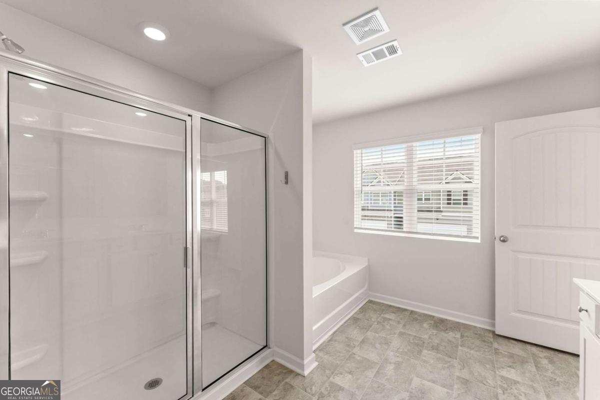 300 Stoneybrook Court Property Photo 23