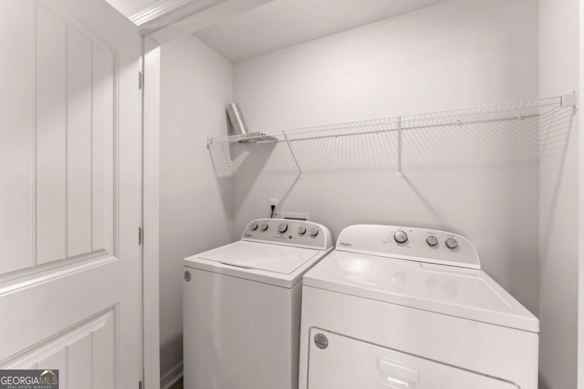 300 Stoneybrook Court Property Photo 25
