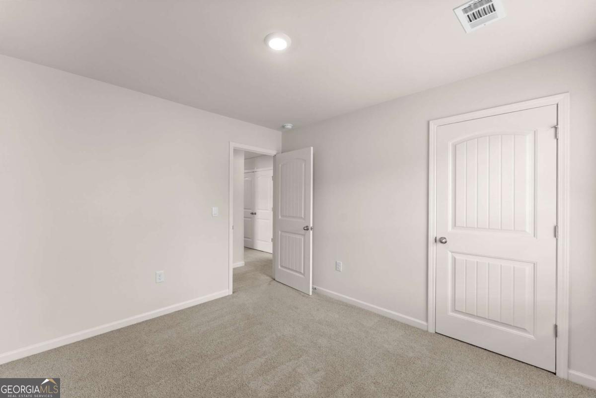 300 Stoneybrook Court Property Photo 28