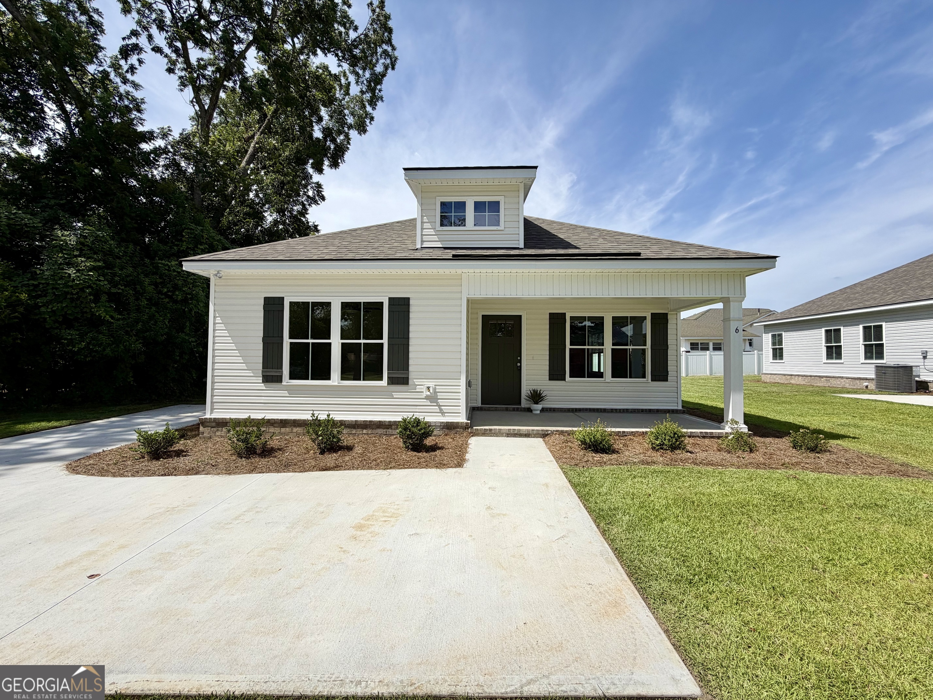 6 Roundtree Street Property Photo 1