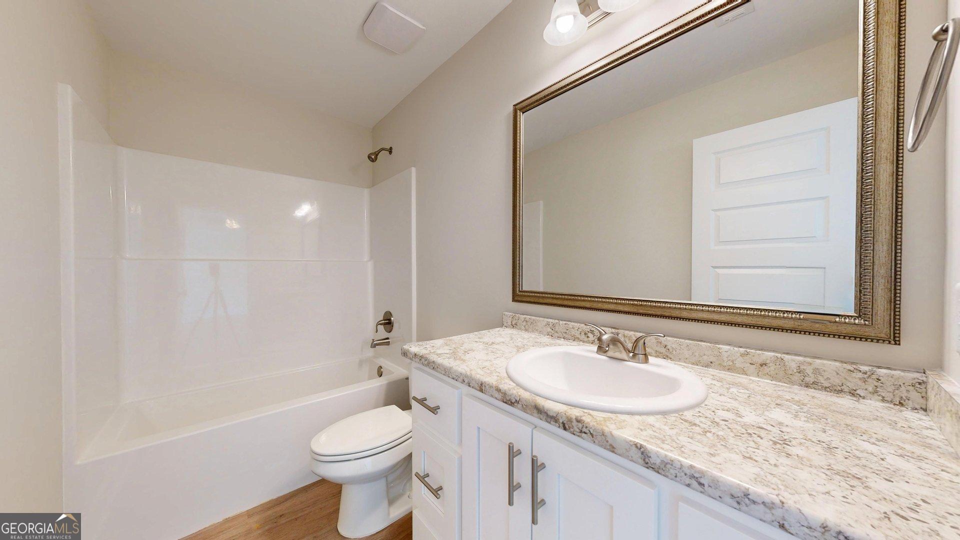 6 Roundtree Street Property Photo 18