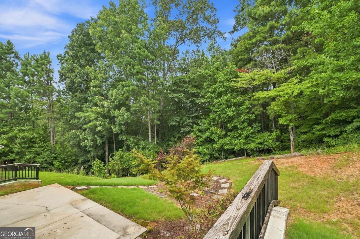 6323 Oakwell Place Property Photo 5