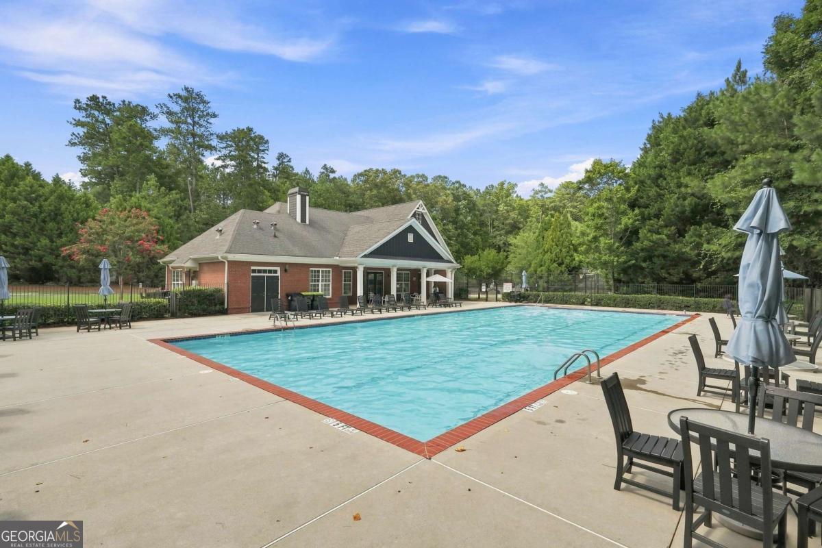 6323 Oakwell Place Property Photo 14