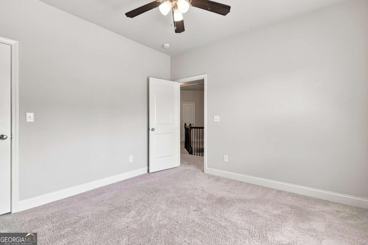 6323 Oakwell Place Property Photo 41