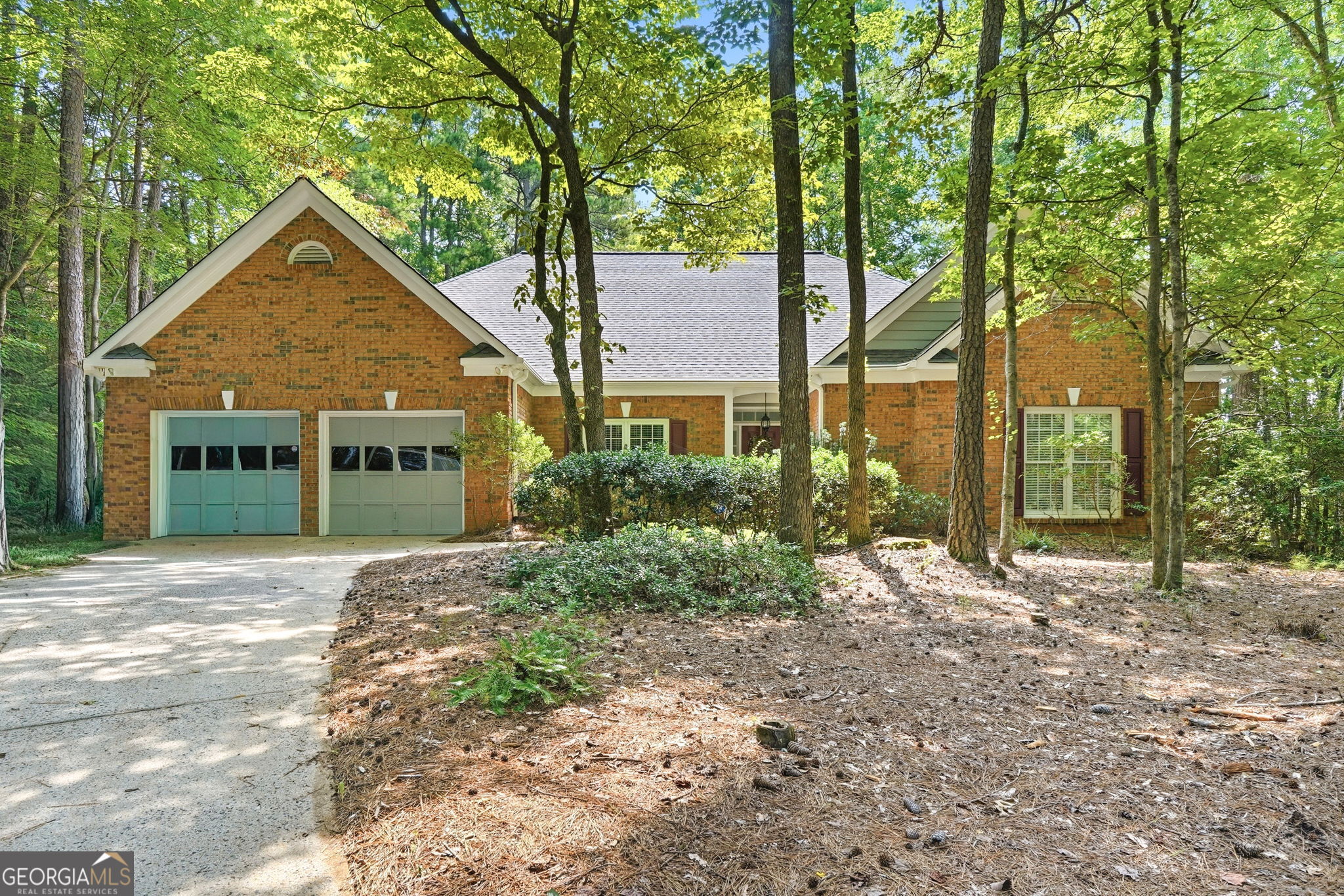 320 Valley Green Court Property Photo 1