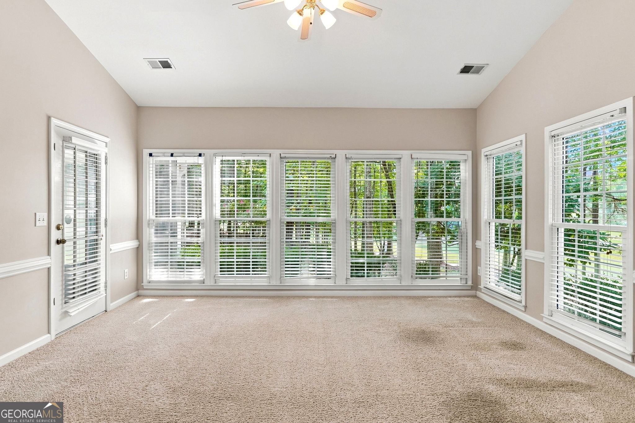 320 Valley Green Court Property Photo 10
