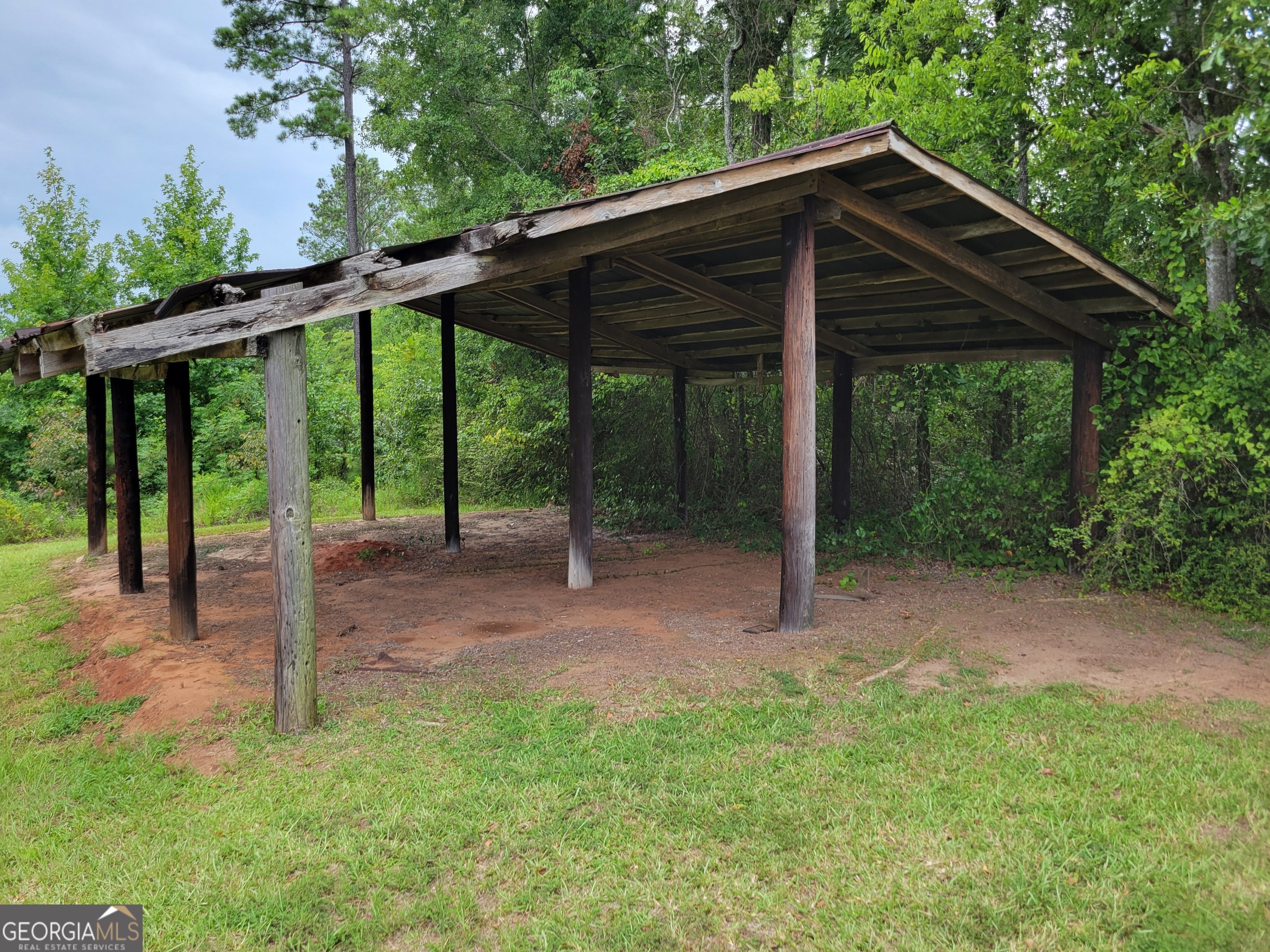 7567 Highway 24 W Property Photo 10