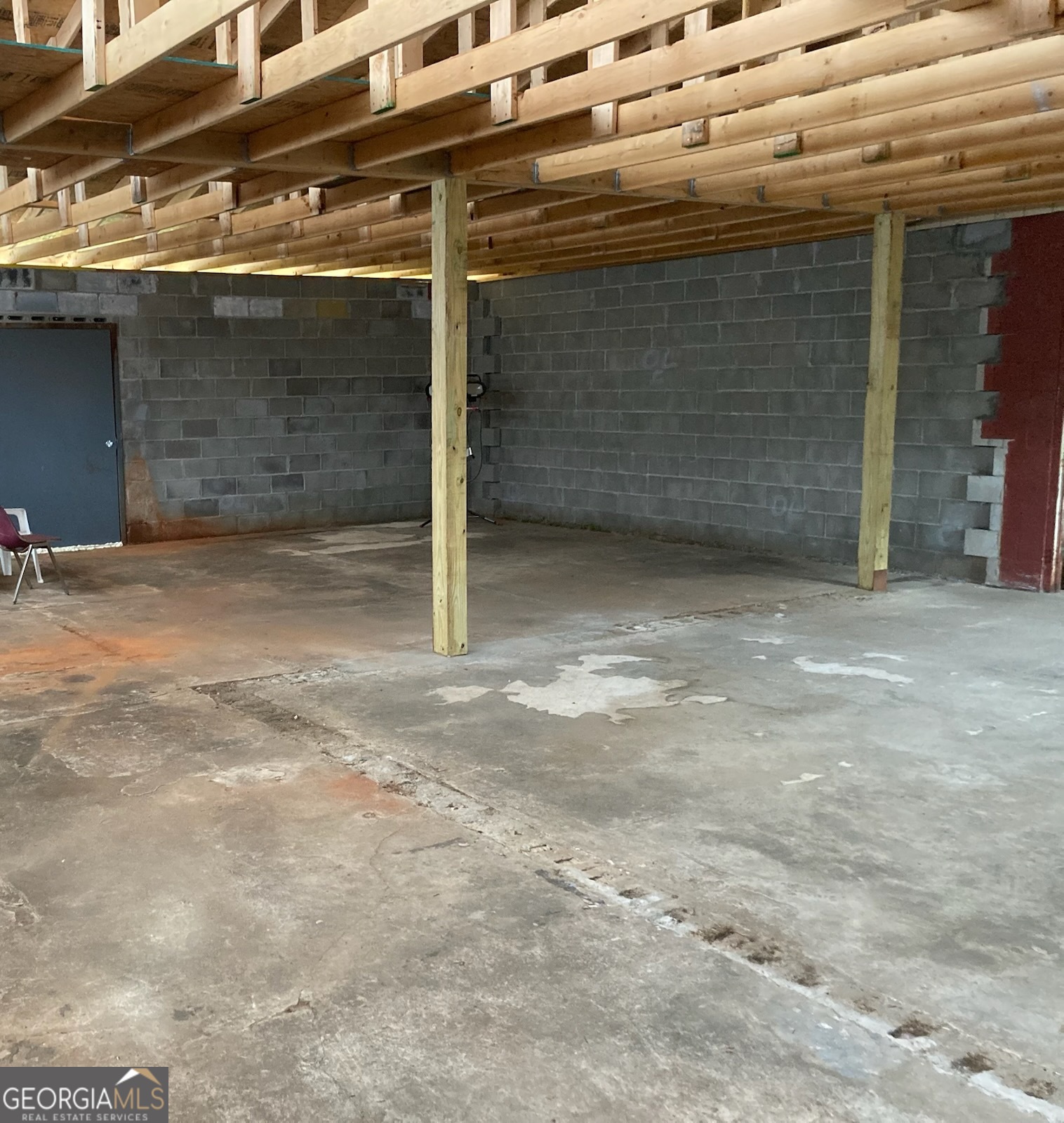 7567 Highway 24 W Property Photo 11