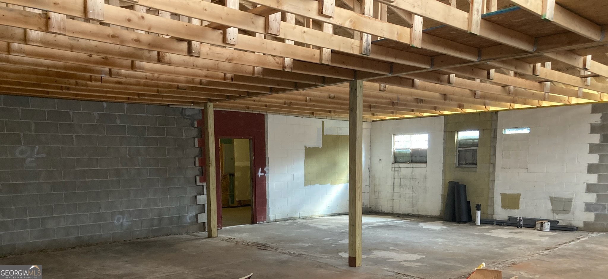7567 Highway 24 W Property Photo 12