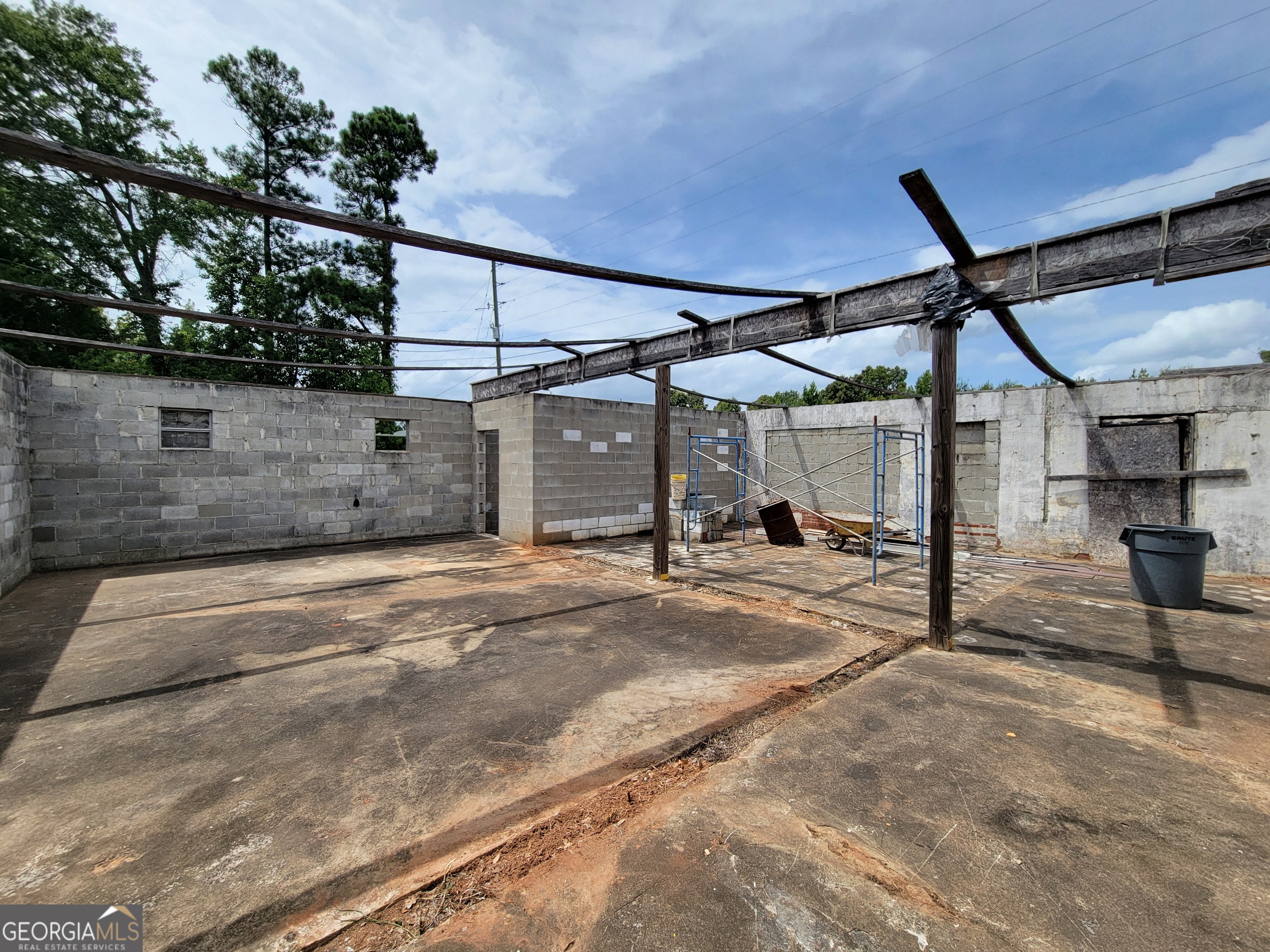 7567 Highway 24 W Property Photo 15