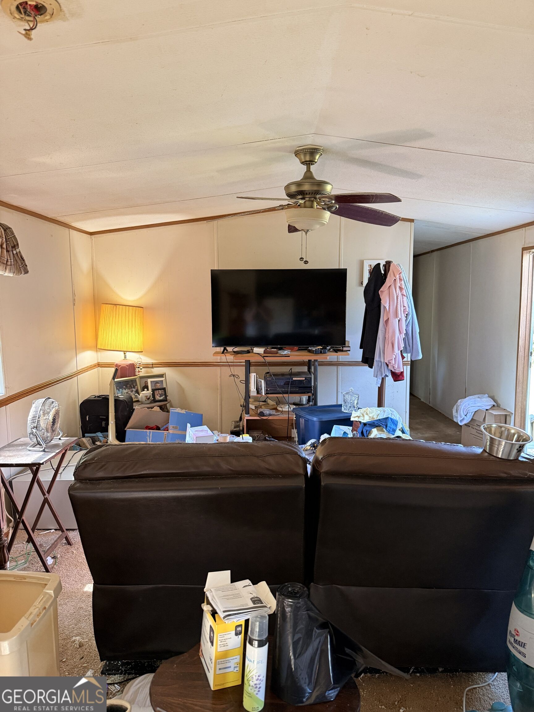 390 Fields Road Property Photo 2