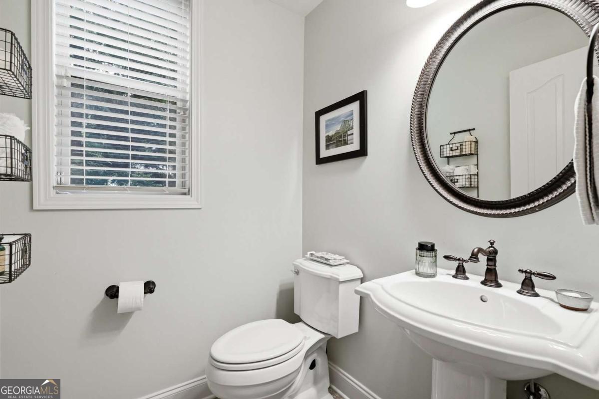 5660 Chestatee Landing Drive Property Photo 14