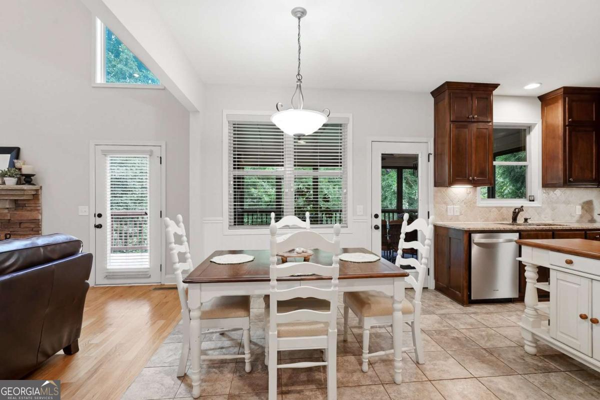 5660 Chestatee Landing Drive Property Photo 17