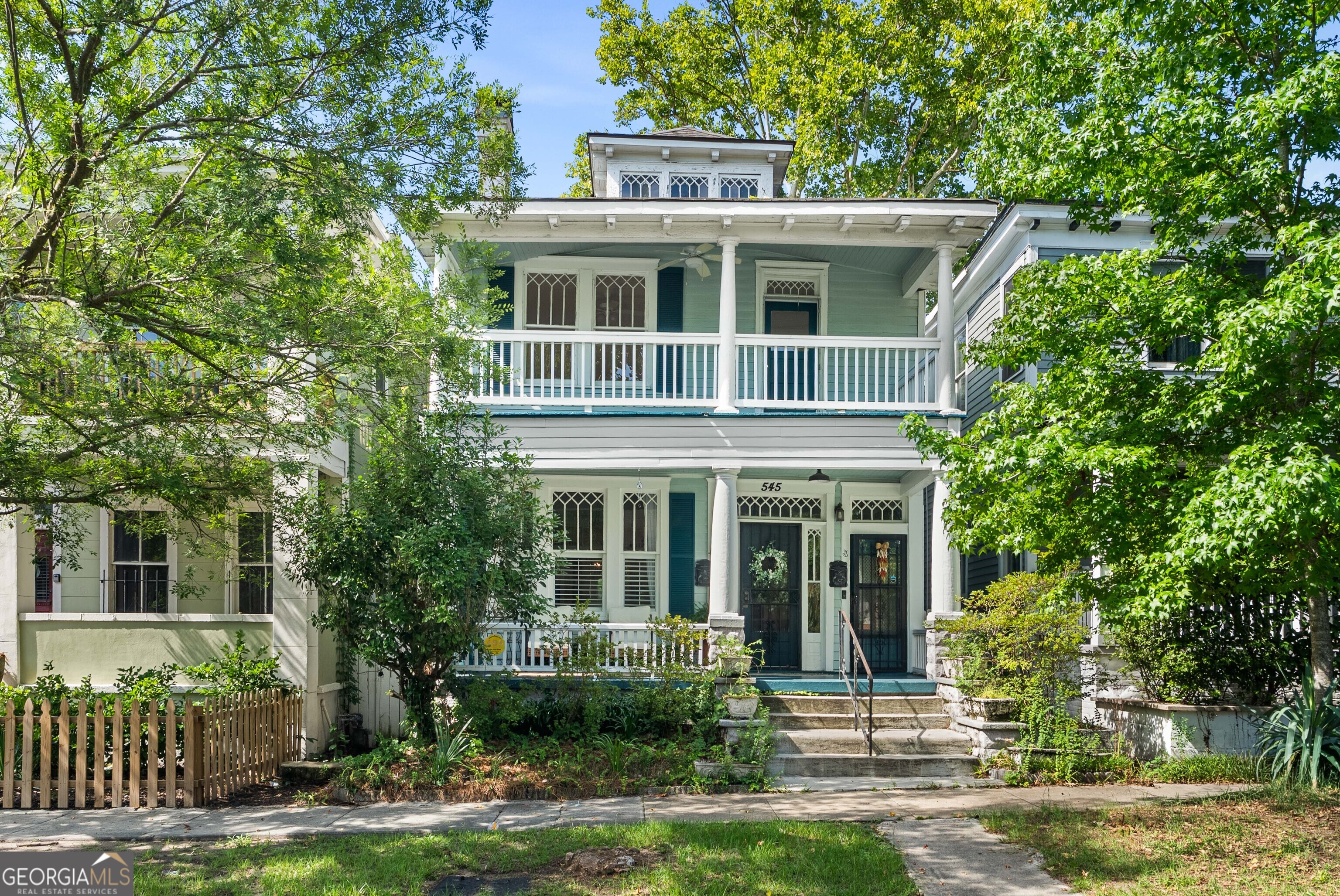 545 E Park Avenue Property Photo 1