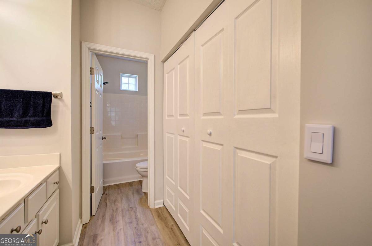 560 Windcroft Circle Nw Property Photo 27