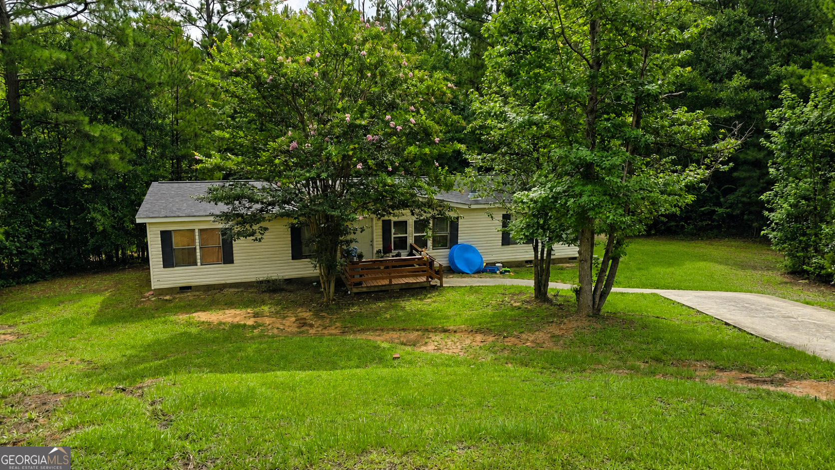 112 Mandy Court Property Photo 1
