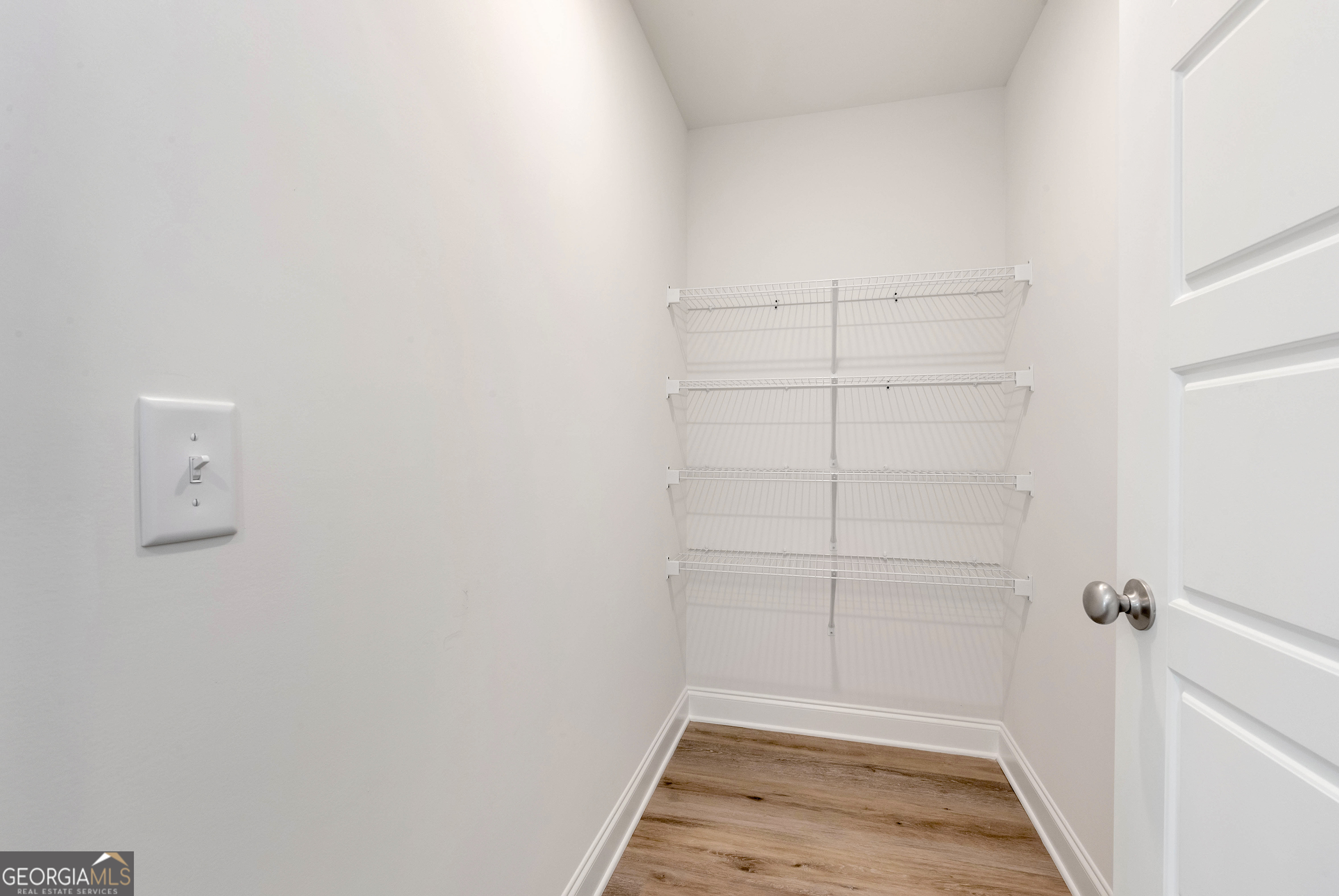 406 Myles Way Property Photo 12